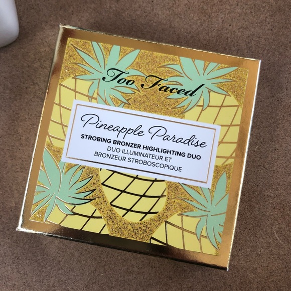 Too Faced Pineapple Paradise Bronzer & Highlighter - Picture 5 of 12